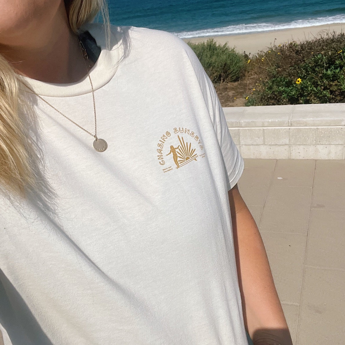 Chasing Sunsets Women's Crop Tee